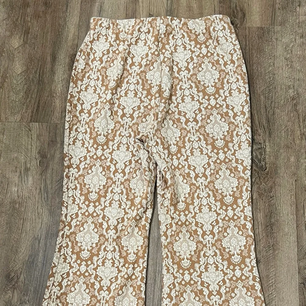 Soft Surroundings Sumptuous Pull‎ on Tan Ivory Wide Leg Flare Pants